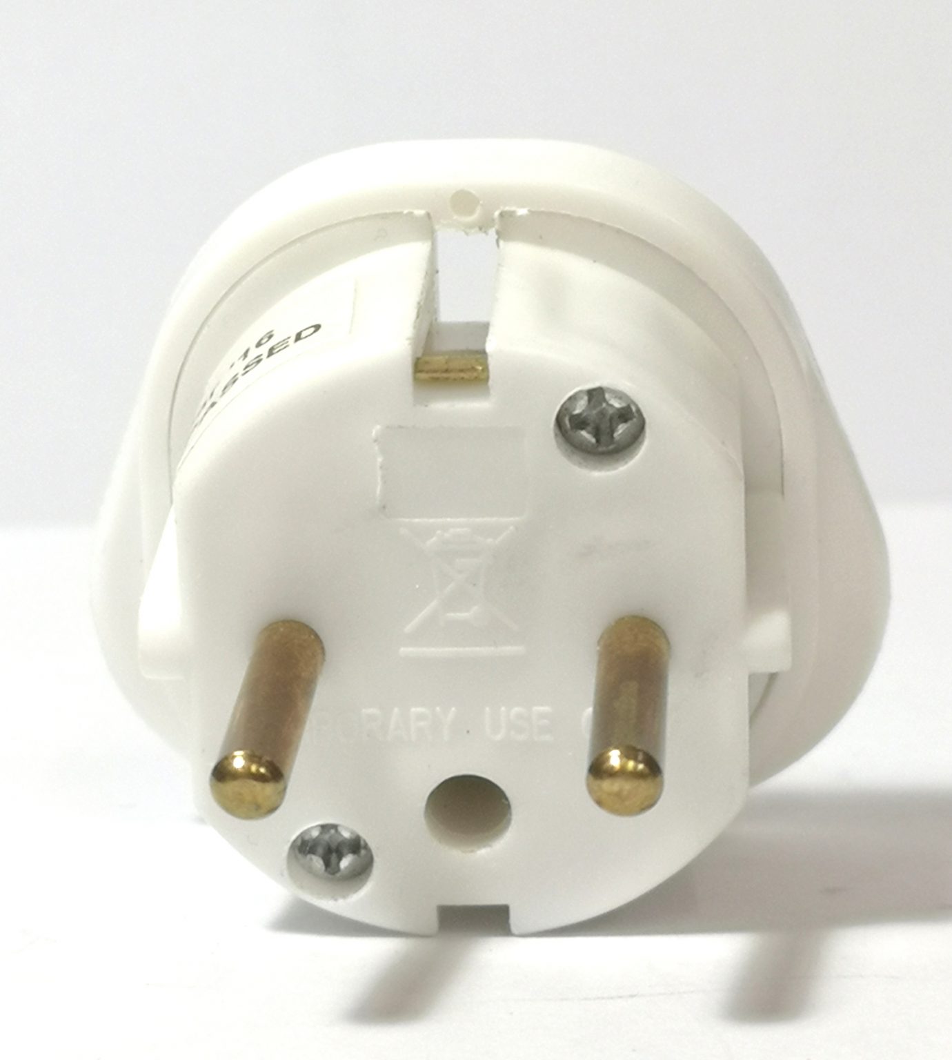 UK to Europe Travel Adaptor Plug to convert your appliances abroad